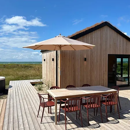 Casa vacanze Newly Built Summerhouse With Sea And Bridge Views *
