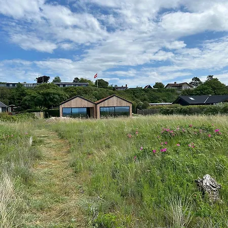 펜션 Newly Built Summerhouse With Sea And Bridge Views 슬라겔스